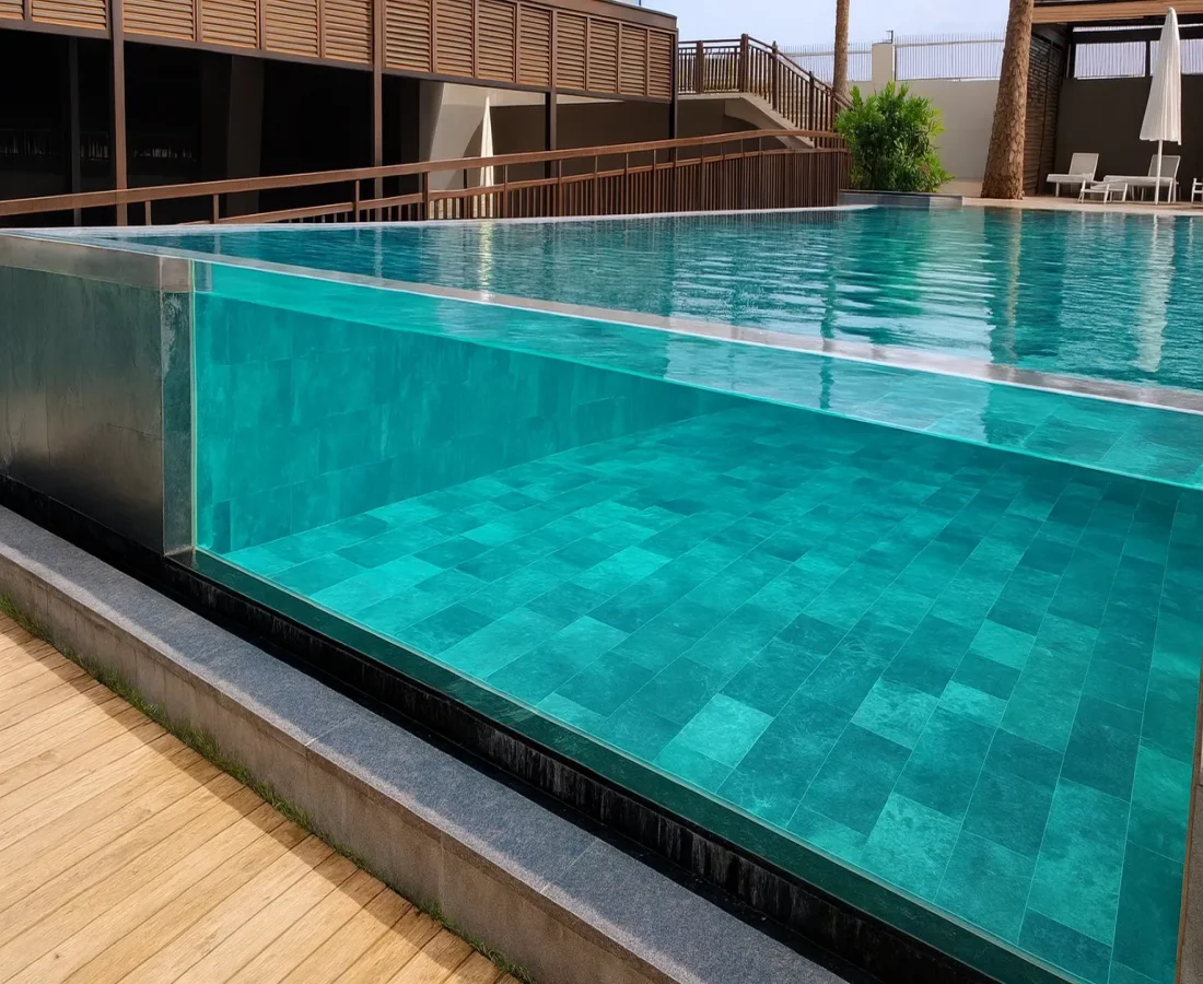 Glass Pool Wall